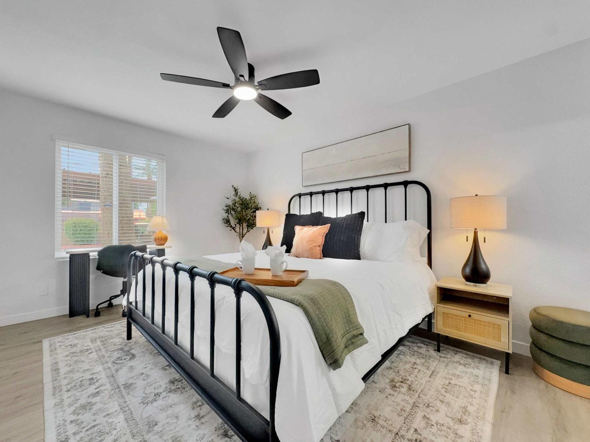 Luxe 2br Next To Pool Trails & Mountain